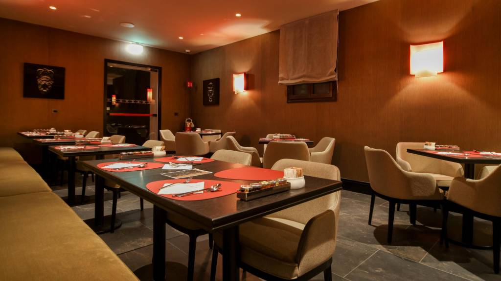 u-visionary-venezia-tridente-collection-breakfast-room-3032